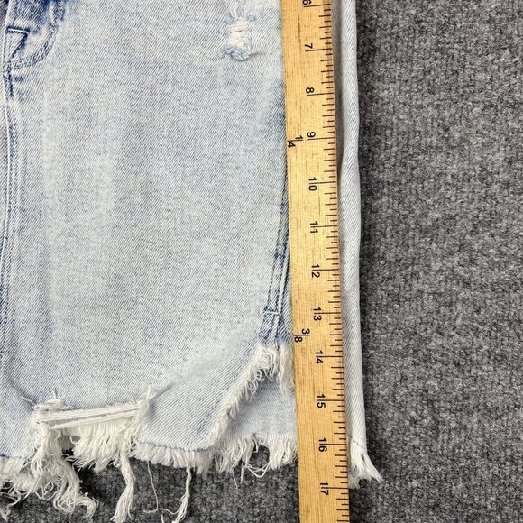Good American Light Wash Denim Frayed Hem‎ Jean Mini Skirt Waist Size 2/26 - Picture 4 of 7